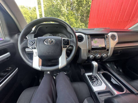 2014 Toyota Tundra SR5
