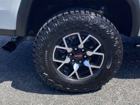 2024 GMC Canyon AT4X