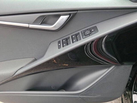 2025 Kia Niro Plug-In Hybrid EX