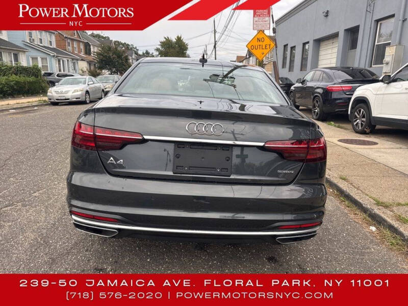 2023 Audi A4 quattro Premium 40 TFSI