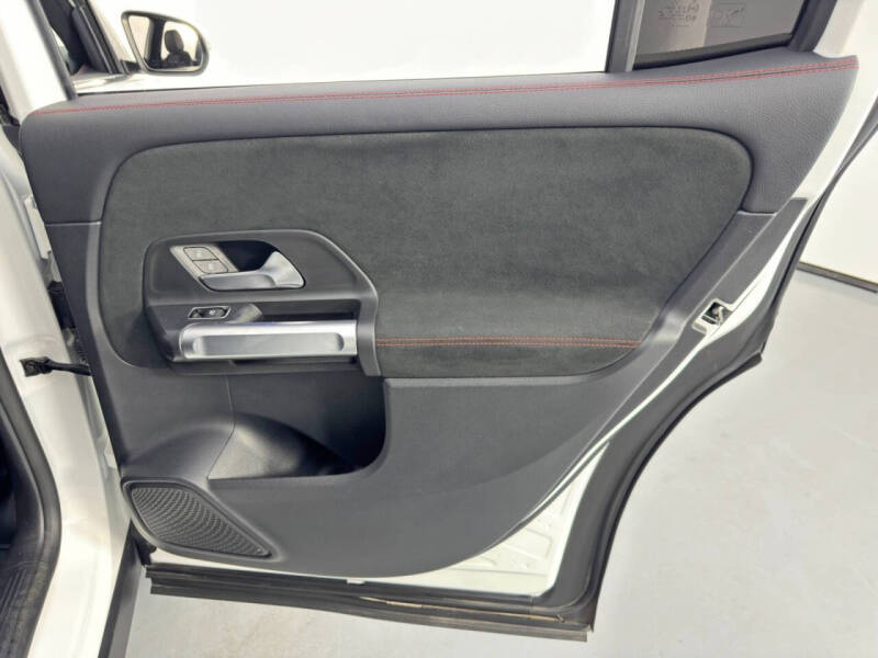 2021 Mercedes-Benz GLB GLB 250