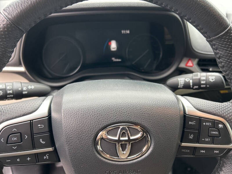 2022 Toyota Sienna Limited 7-Passenger