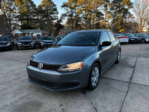 2011 Volkswagen Jetta for sale at Newtown Motors in Virginia Beach VA