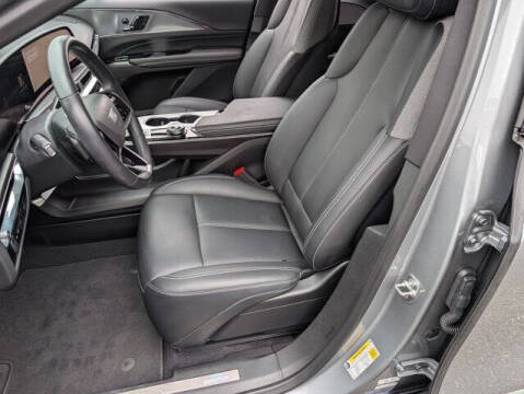 2024 Cadillac LYRIQ Tech