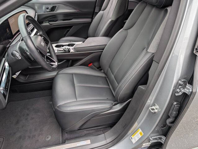 2024 Cadillac LYRIQ Tech