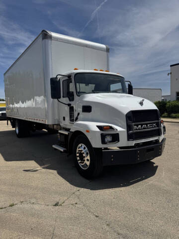 2022 Mack MD6