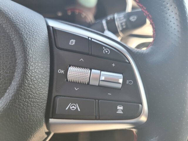 2023 Genesis G70