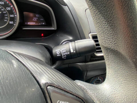 2016 Mazda MAZDA3 i Sport