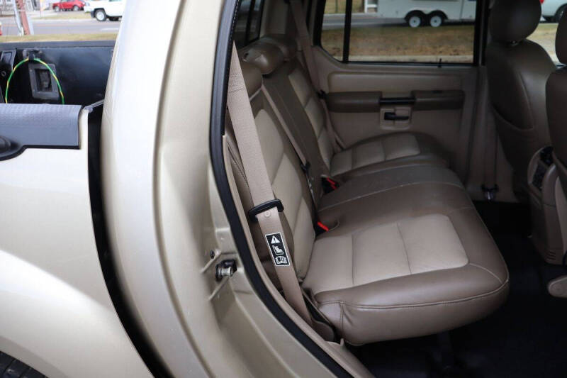 2003 Ford Explorer Sport Trac XLS