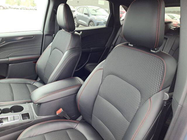 2026 Ford Escape ST-Line Select