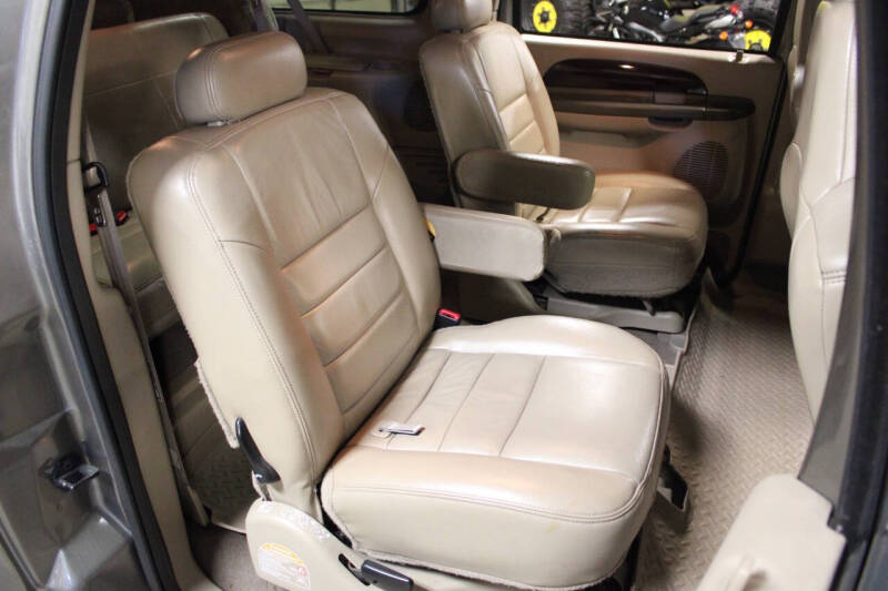 2004 Ford Excursion Limited