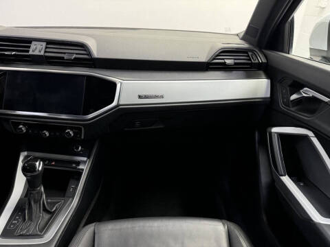 2019 Audi Q3 quattro Premium 45 TFSI