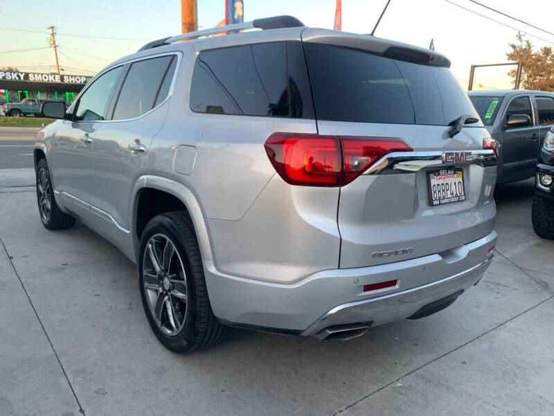 2017 GMC Acadia Denali