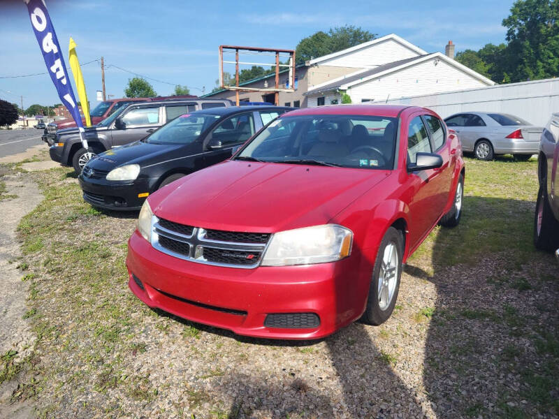 2013 Dodge Avenger SE photo 3