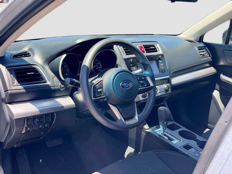 2019 Subaru Outback 2.5i