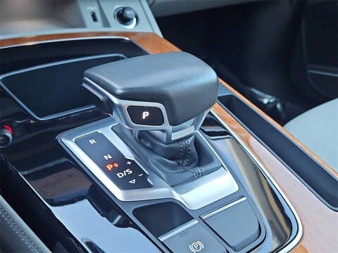 2022 Audi Q5 quattro S line Prem Plus 45 TFSI