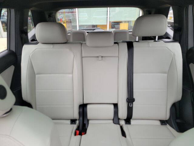 2021 Volkswagen Tiguan SE R-Line Black