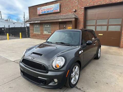 2012 MINI Cooper Hardtop for sale at AMERICAN AUTO CREDIT in Cleveland OH