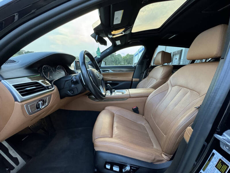 2018 BMW 7 Series 740i