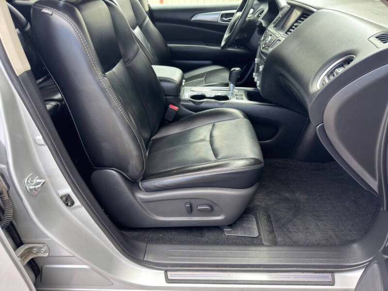 2017 Nissan Pathfinder