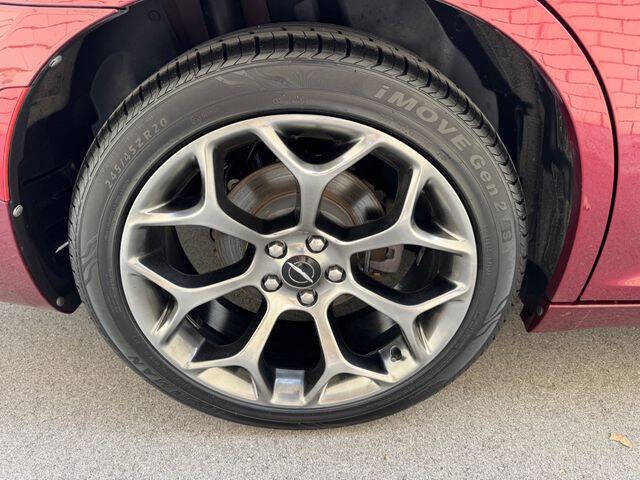 2018 Chrysler 300 Touring