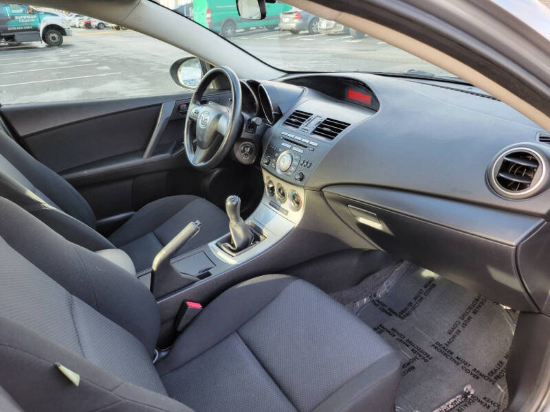 2011 Mazda MAZDA3 i Sport photo 14