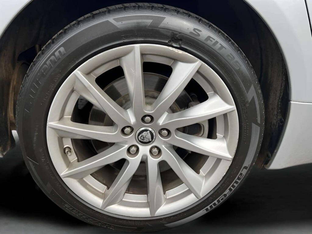 Dk. Gray 2012 Jaguar XF Base 4dr Sedan 22