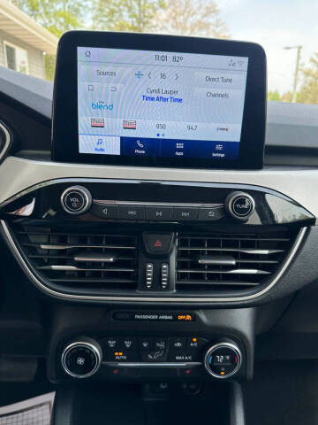 2020 Ford Escape SE
