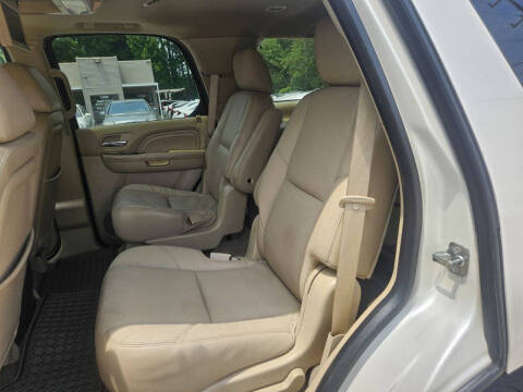 2012 Cadillac Escalade Luxury
