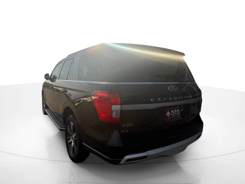 2022 Ford Expedition XLT