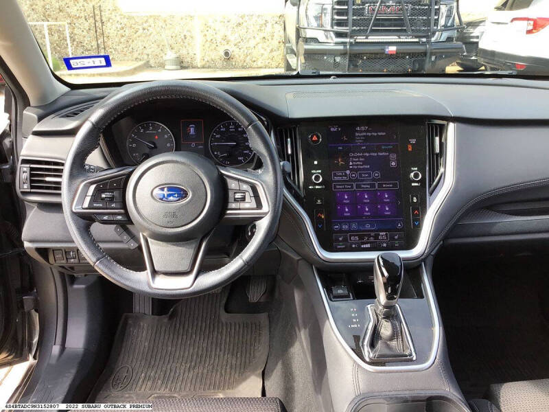 2022 Subaru Outback Premium