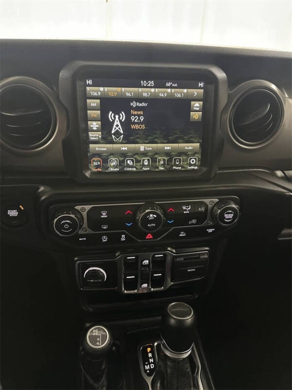 2022 Jeep Gladiator Willys