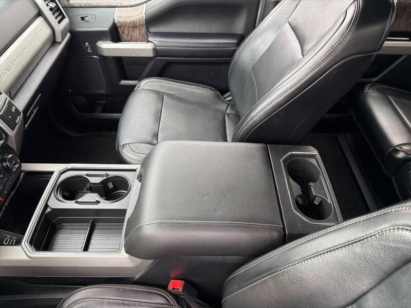 2019 Ford F-350 Super Duty Lariat