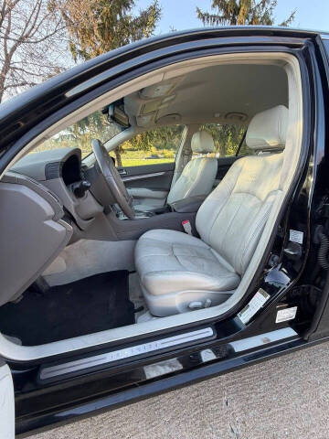 2011 Infiniti G25 Sedan x