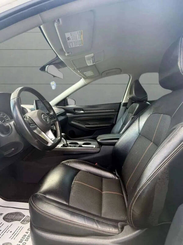 2021 Nissan Altima 2.5 SR