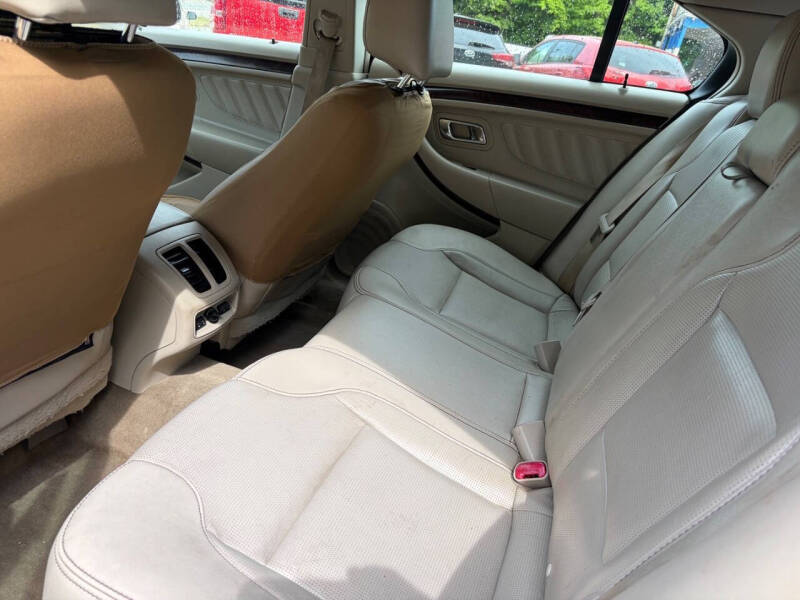 2012 Ford Taurus Limited