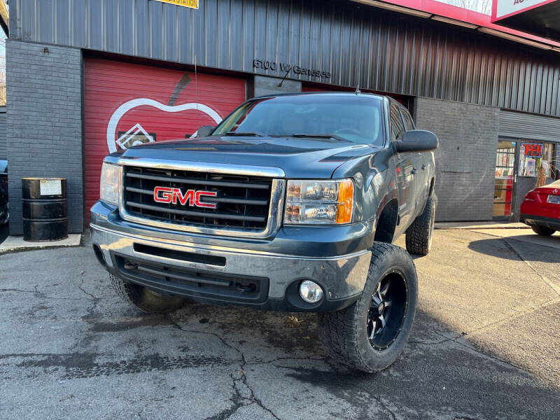 2013 GMC Sierra 1500 for sale at Apple Auto Sales Inc in Camillus NY