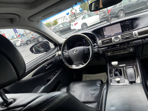 2014 Lexus LS 460