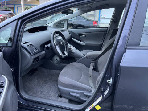 2011 Toyota Prius Two