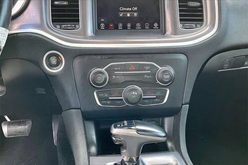 2019 Dodge Charger SXT