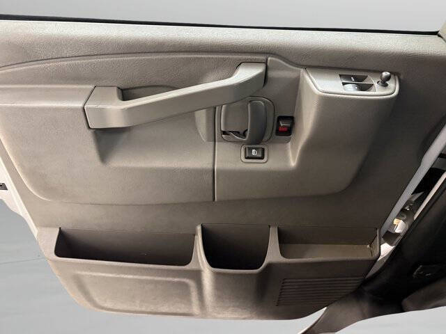 2021 Chevrolet Express 2500