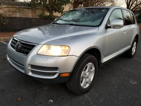 2006 Volkswagen Touareg for sale at Global Auto Import in Gainesville GA