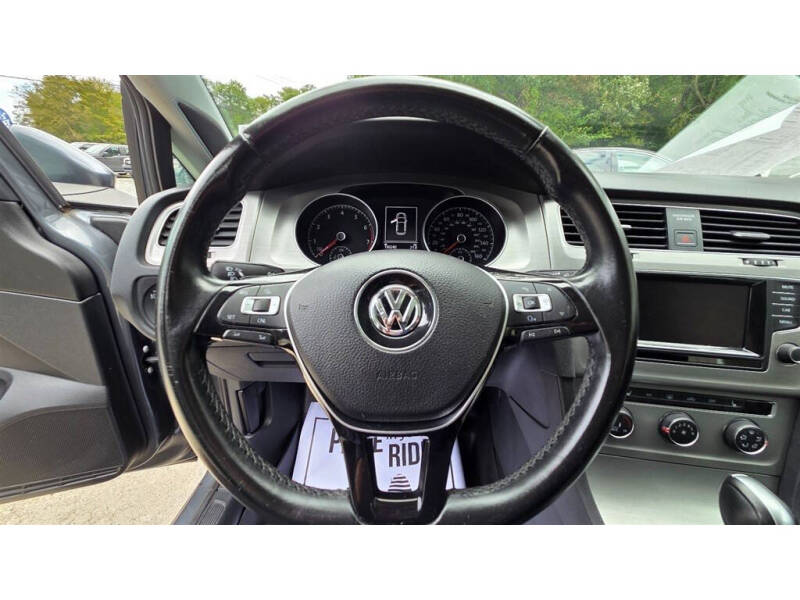 2015 Volkswagen Golf TSI S