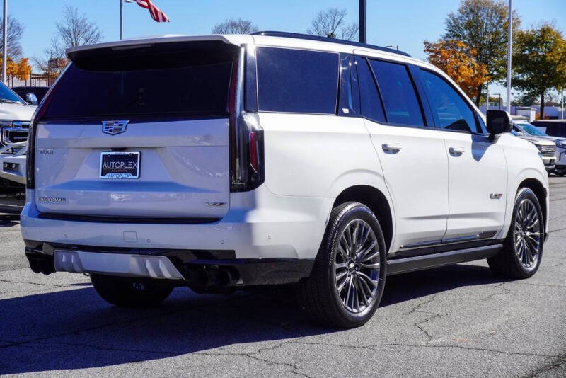 2023 Cadillac Escalade-V