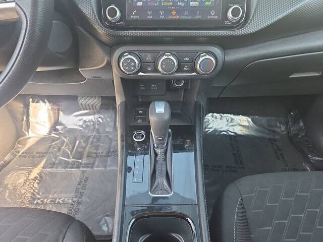 2024 Nissan Kicks SV