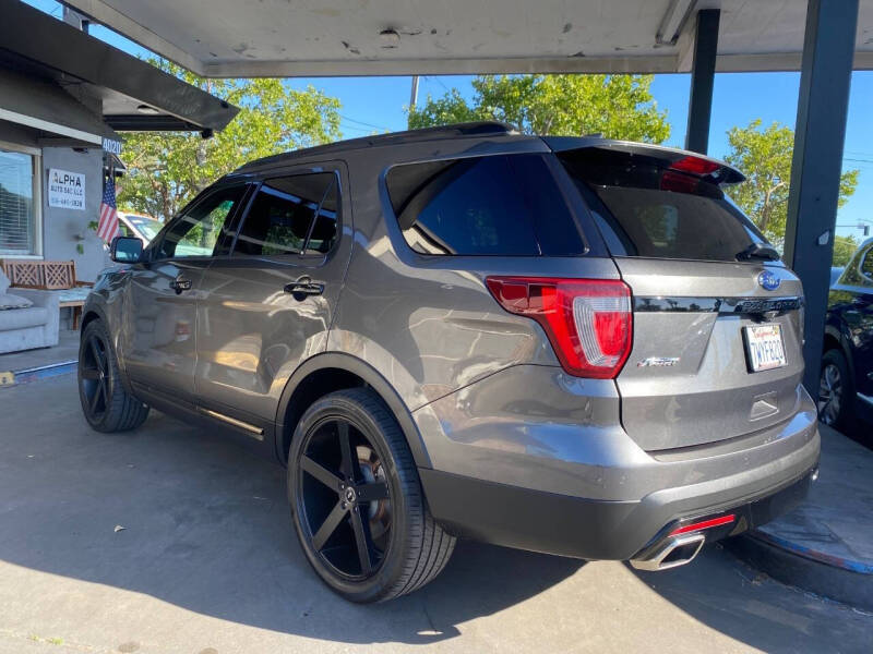 2017 Ford Explorer Sport