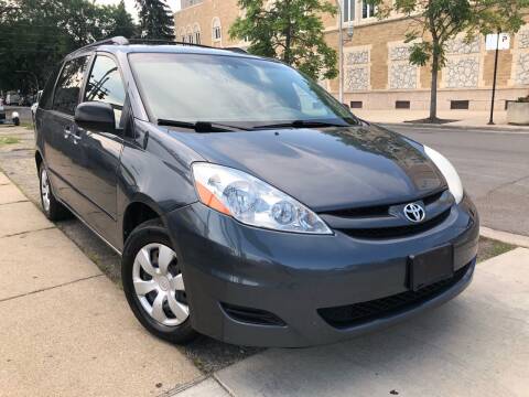 2007 Toyota Sienna for sale at Jeff Auto Sales INC in Chicago IL