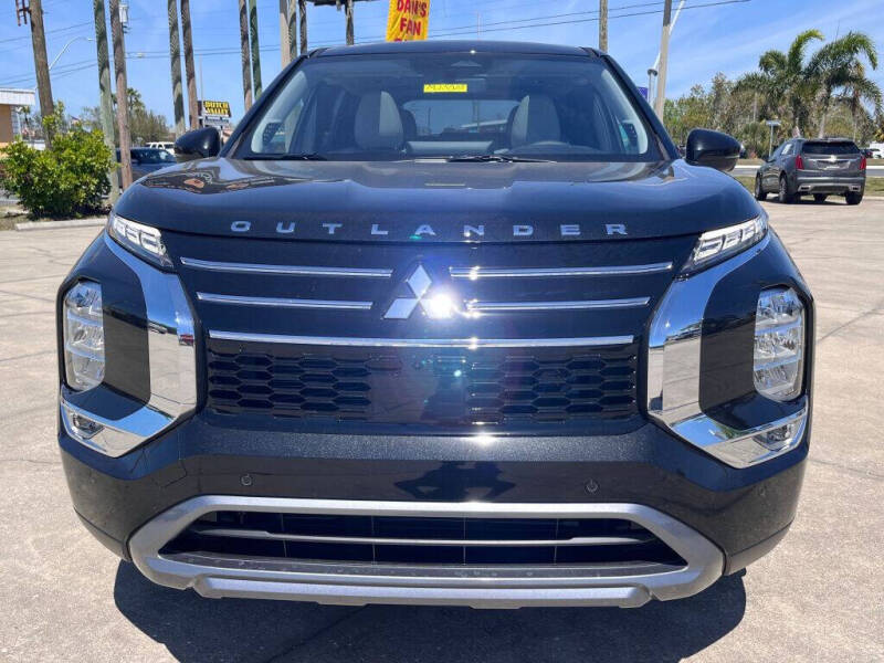 2025 Mitsubishi Outlander SE