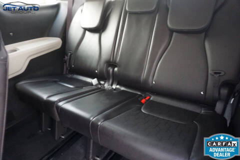 2023 Kia Carnival EX