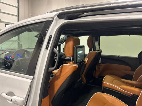 2026 Chrysler Pacifica Pinnacle